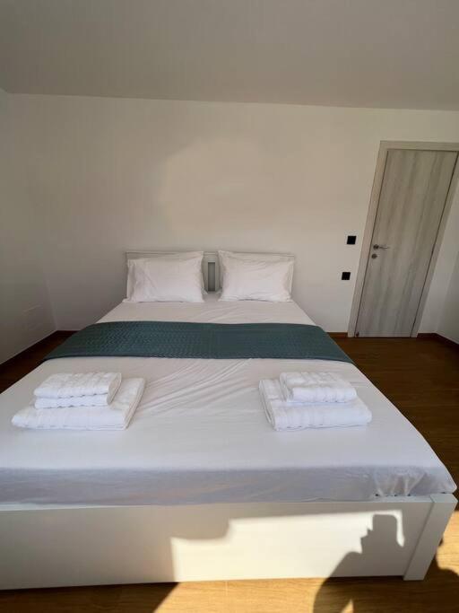 Elounda Port Apartment Extérieur photo